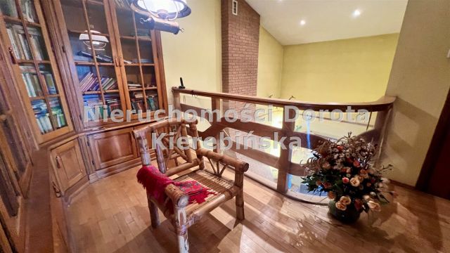 dom szeregowy, 8 pokoi Tomaszów Mazowiecki. Zdjęcie 22
