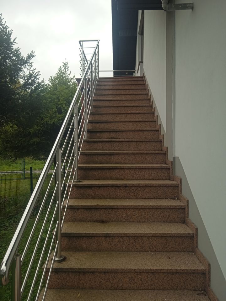 dom wolnostojący, 2 pokoje Jakubów. Zdjęcie 5