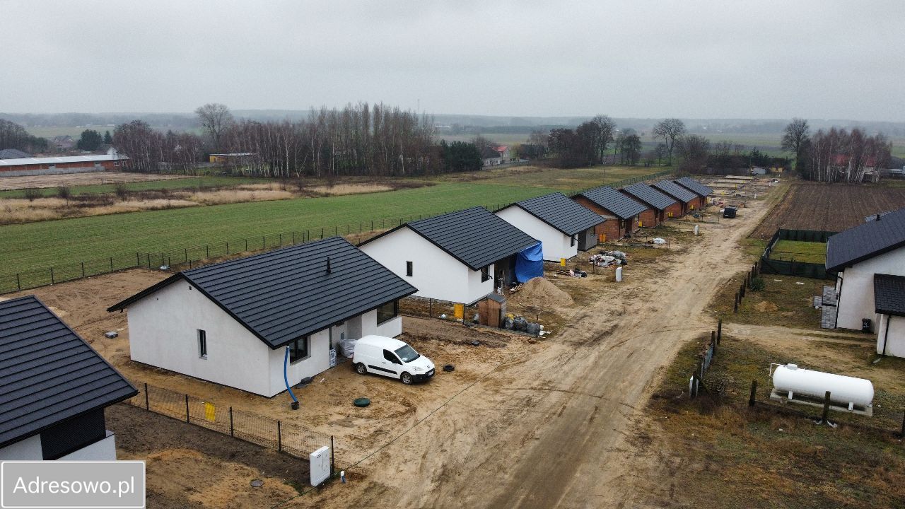 dom wolnostojący, 3 pokoje Obrzębin, ul. Margaretkowa. Zdjęcie 9