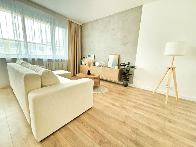 Mieszkanie 3-pokojowe Przemyśl Kmiecie, ul. Henryka Wieniawskiego. Zdjęcie 1