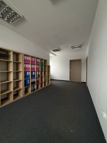 Biuro Pogórze, ul. Romualda Traugutta. Zdjęcie 1