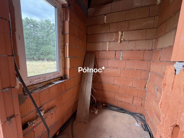 dom wolnostojący, 4 pokoje Żeliszów. Zdjęcie 11