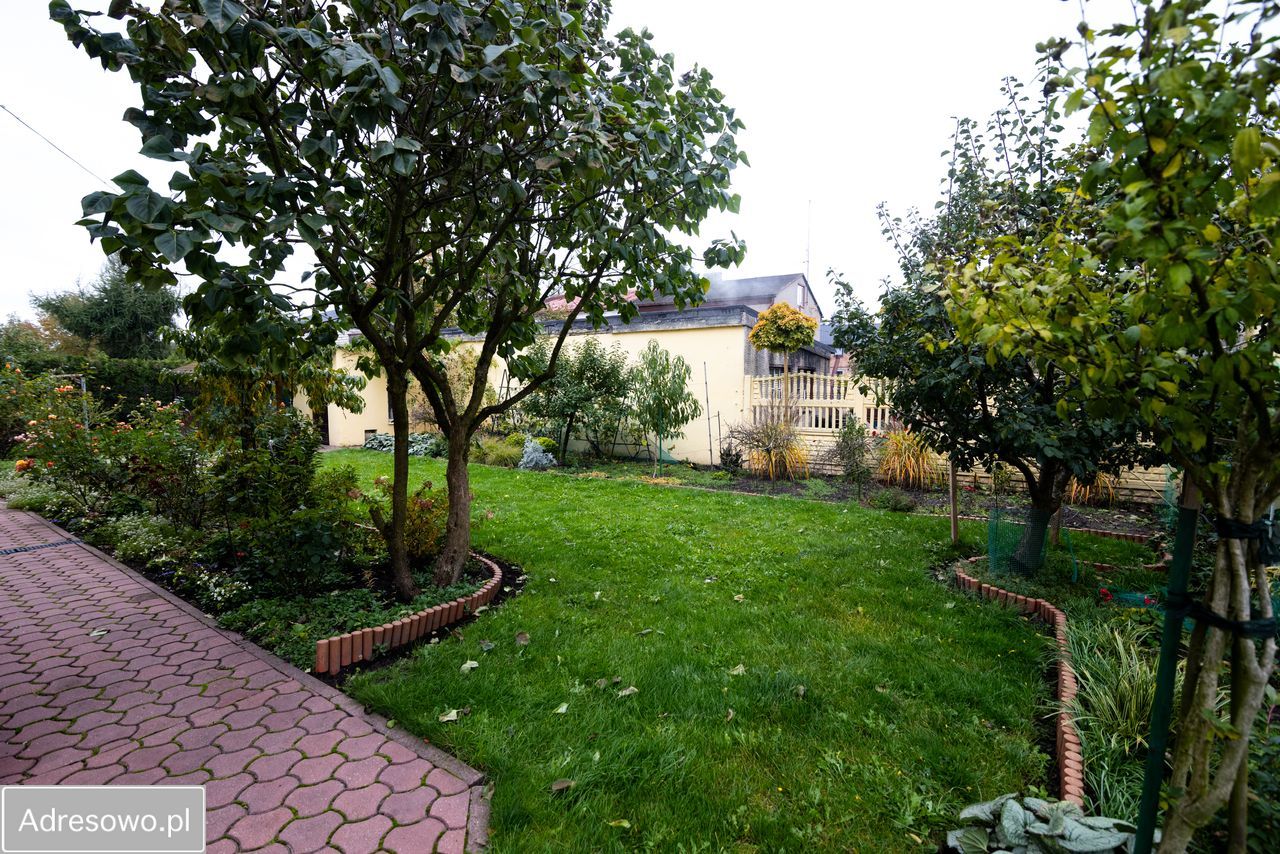 dom wolnostojący, 4 pokoje Radomsko, ul. Kwiatowa. Zdjęcie 9