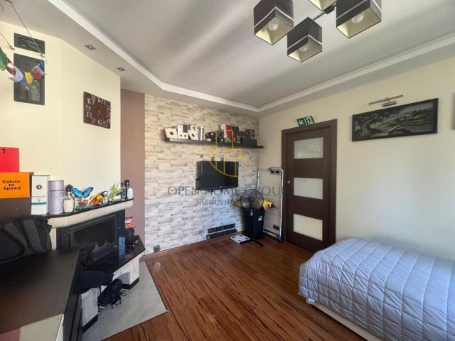 Mieszkanie 4-pokojowe Wrocław Sępolno, ul. Adama Mickiewicza. Zdjęcie 2