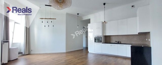 Mieszkanie 3-pokojowe Warszawa Śródmieście, ul. Hoża. Zdjęcie 1