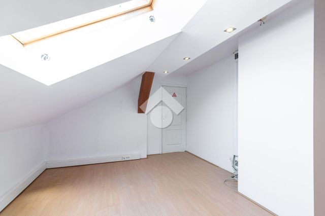 Lokal Kraków Podgórze Duchackie, ul. gen. Henryka Kamieńskiego. Zdjęcie 20