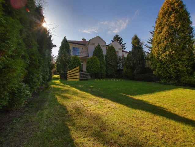 bliźniak, 8 pokoi Konstancin-Jeziorna, ul. Willowa. Zdjęcie 8