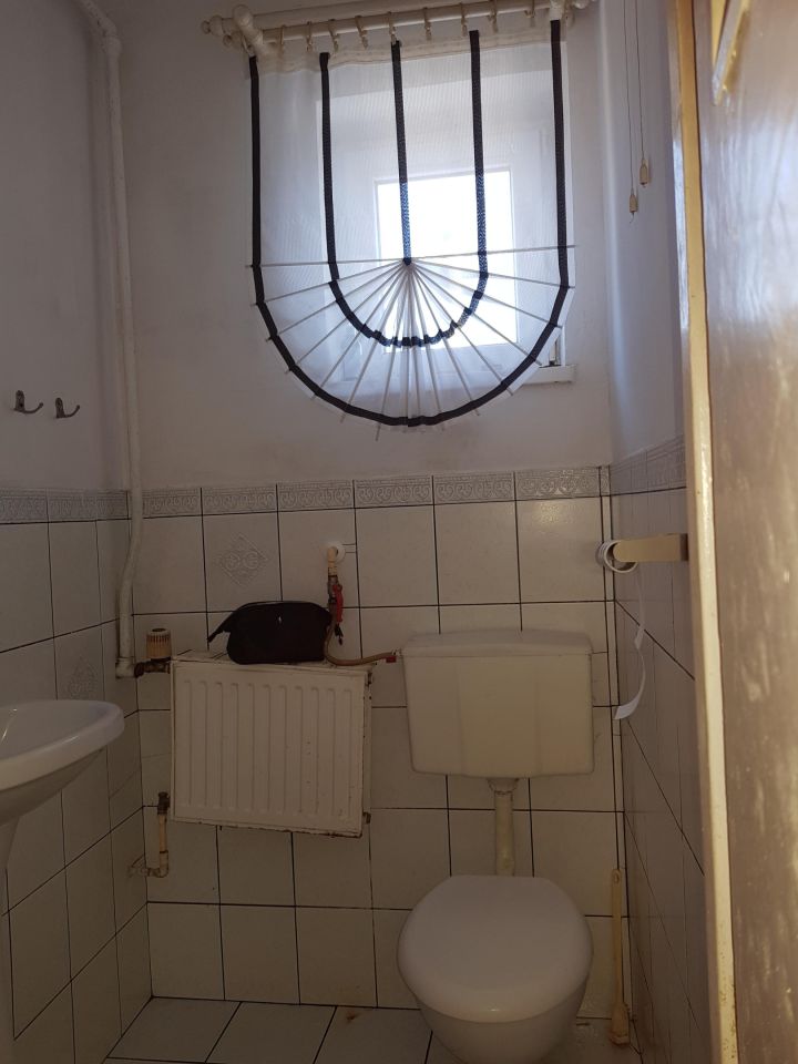 dom wolnostojący, 5 pokoi Zalesie. Zdjęcie 8