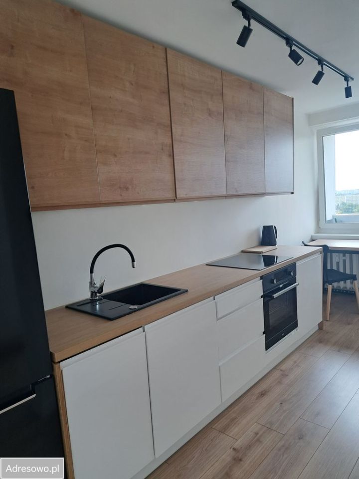 Mieszkanie 1-pokojowe Katowice os. Tysiąclecia, ul. Tysiąclecia. Zdjęcie 4