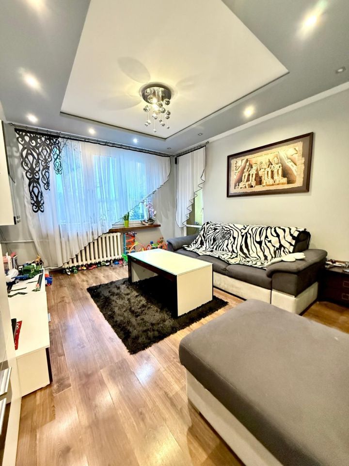 Mieszkanie 3-pokojowe Dąbrowa Górnicza Gołonóg, ul. Józefa Bema. Zdjęcie 1