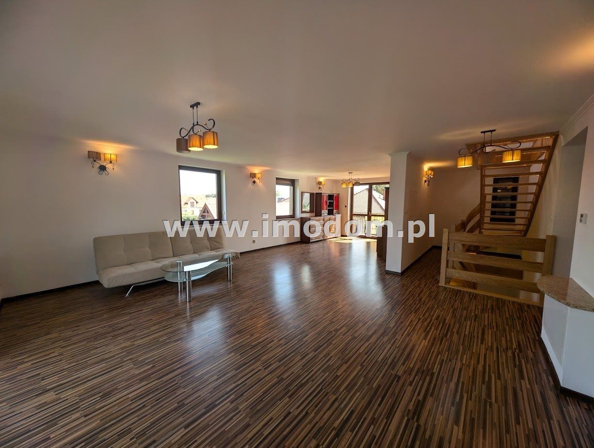 bliźniak, 6 pokoi Strzegom. Zdjęcie 24