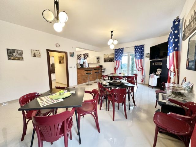 dom wolnostojący, 10 pokoi Bojano. Zdjęcie 12