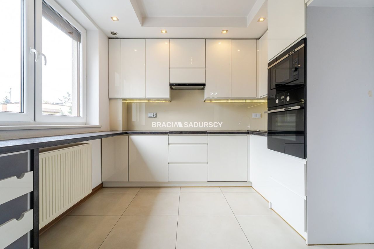 Mieszkanie 4-pokojowe Skawina, ul. Mikołaja Kopernika. Zdjęcie 4