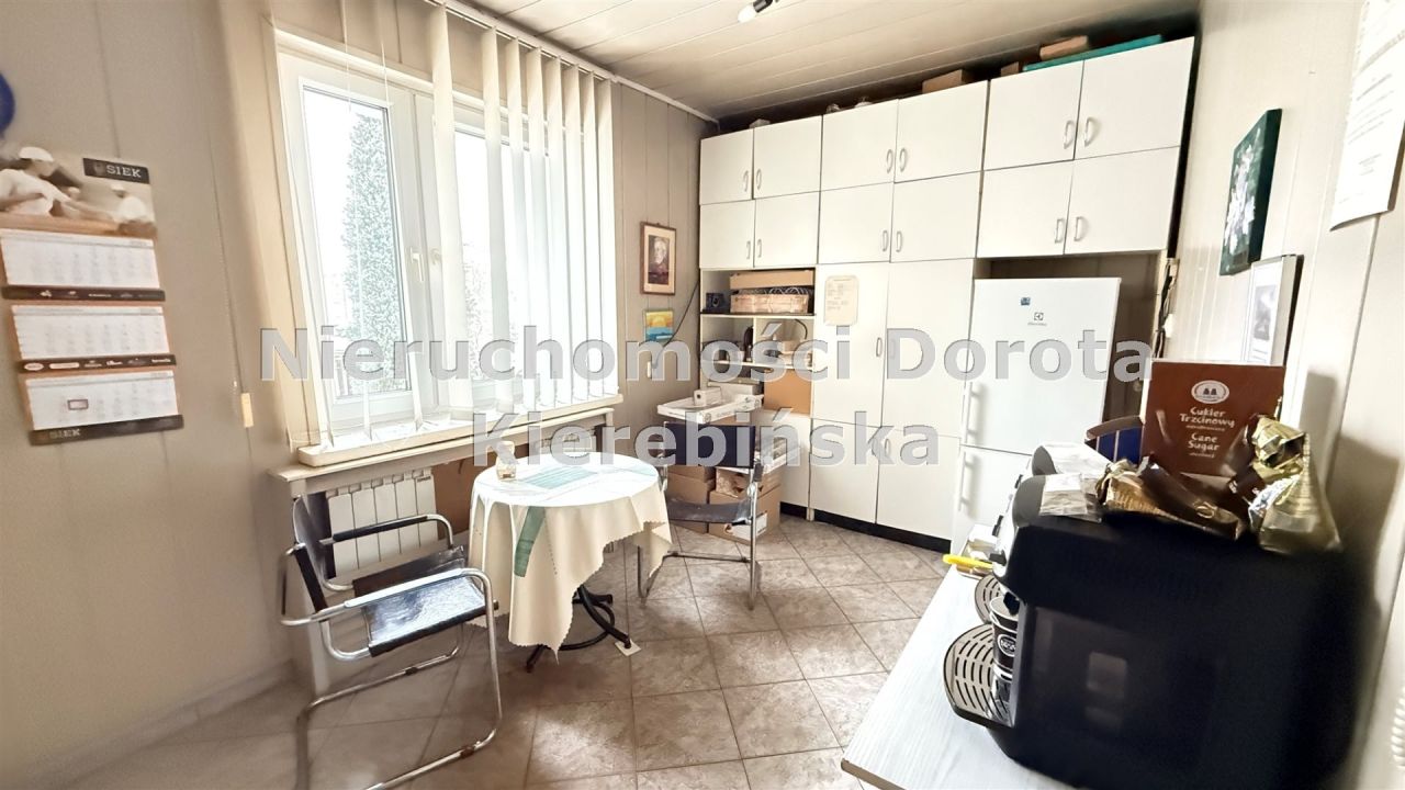dom wolnostojący, 5 pokoi Tomaszów Mazowiecki, ul. Mazowiecka. Zdjęcie 9