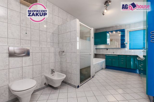 dom szeregowy, 8 pokoi Gdańsk Orunia, ul. Jana Czirenberga. Zdjęcie 18