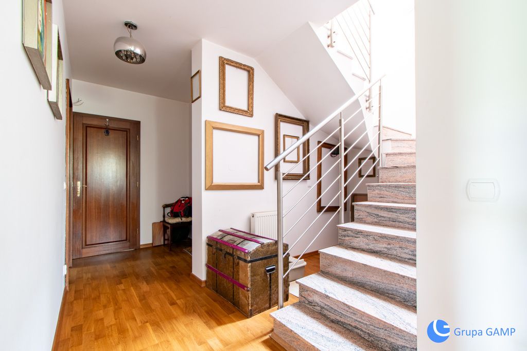 dom wolnostojący, 5 pokoi Kraków Dębniki, ul. por. Emira. Zdjęcie 17