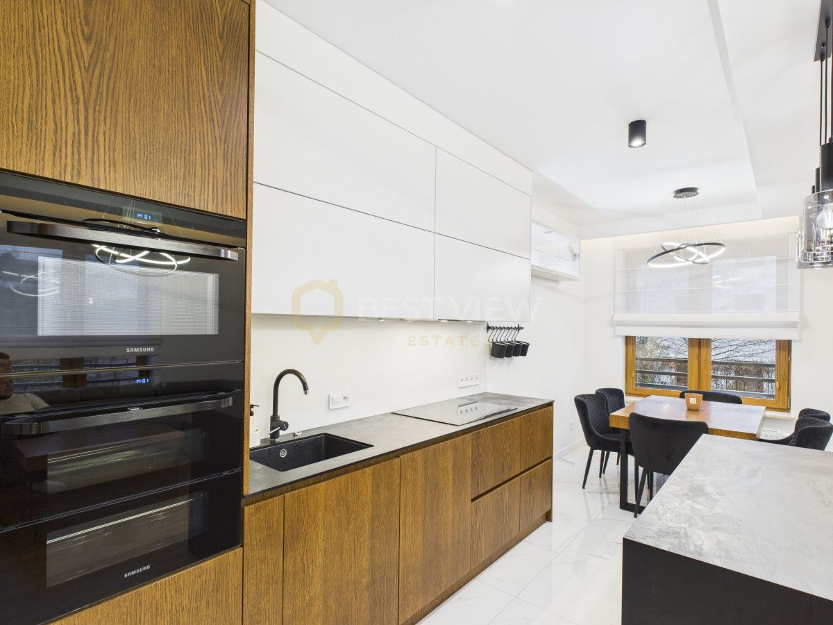 Mieszkanie 3-pokojowe Zamienie. Zdjęcie 3