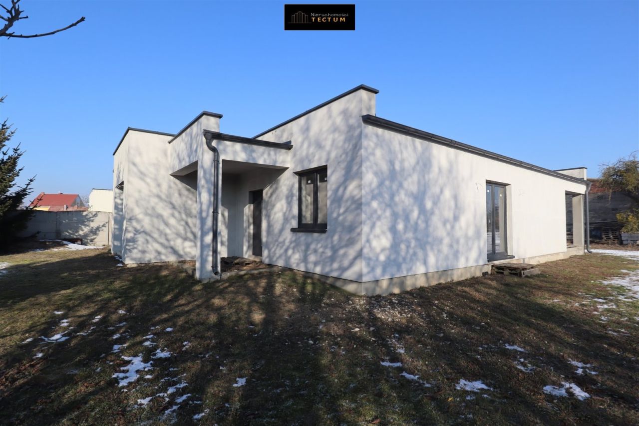 dom wolnostojący, 4 pokoje Srebrna Góra. Zdjęcie 2