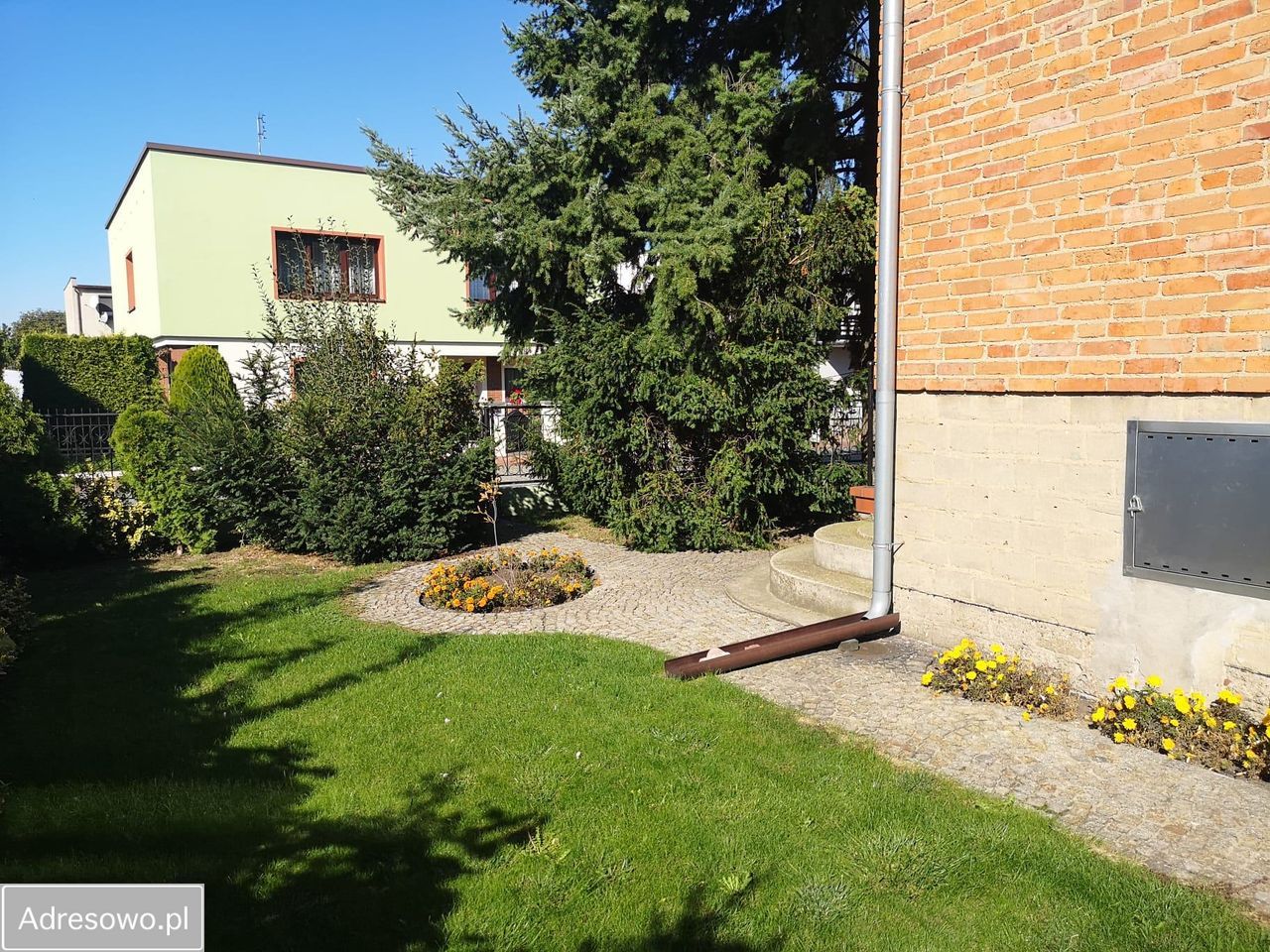 dom wolnostojący, 5 pokoi Leszno Zatorze, ul. Józefa Chełmońskiego. Zdjęcie 2