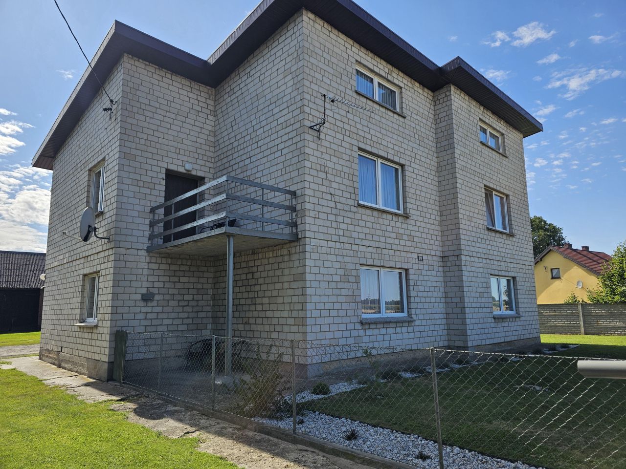 gospodarstwo, 6 pokoi Bieganin. Zdjęcie 3