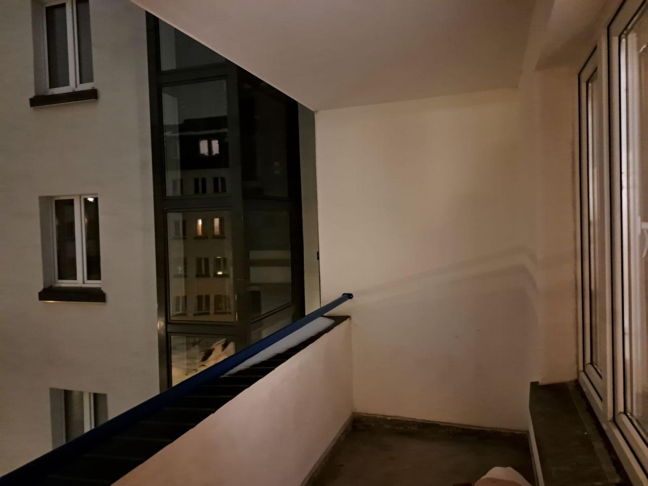 Mieszkanie 3-pokojowe Warszawa Śródmieście, ul. Hoża. Zdjęcie 11