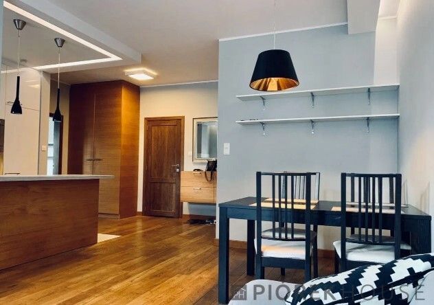 Mieszkanie 2-pokojowe Warszawa Śródmieście, ul. Stawki. Zdjęcie 6