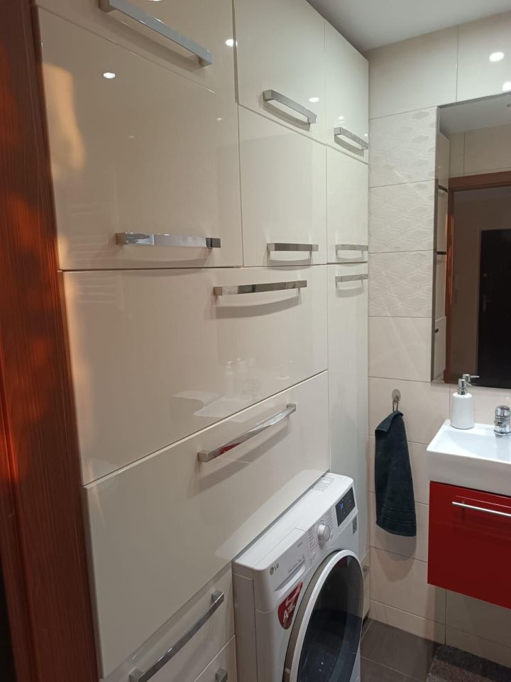 Mieszkanie 3-pokojowe Rosnowo. Zdjęcie 8