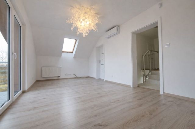 dom wolnostojący, 4 pokoje Mirsk, ul. os. Izerska Polana. Zdjęcie 12