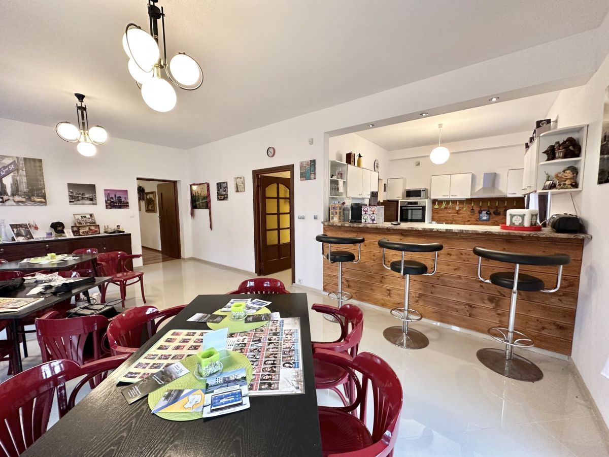 dom wolnostojący, 10 pokoi Bojano. Zdjęcie 11