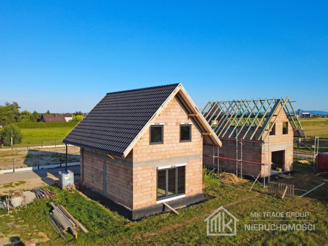 dom wolnostojący, 4 pokoje Kłaj. Zdjęcie 2