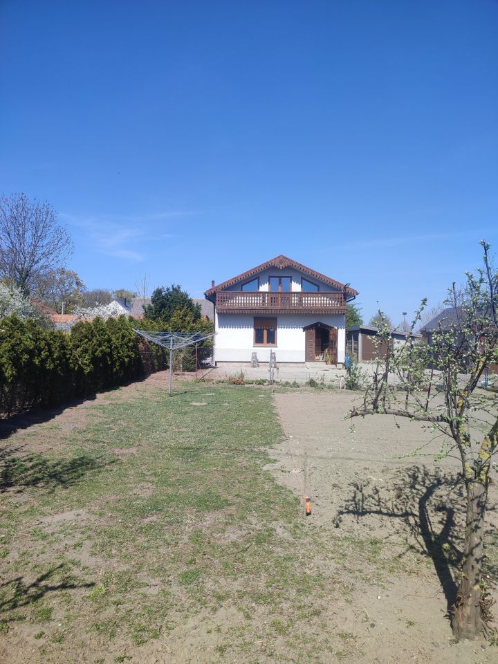 dom wolnostojący, 6 pokoi Wziąchów. Zdjęcie 2