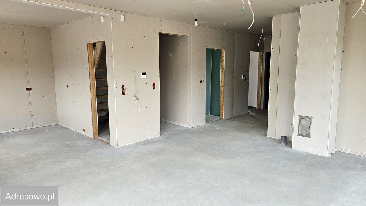 dom wolnostojący, 5 pokoi Prażmowo. Zdjęcie 13