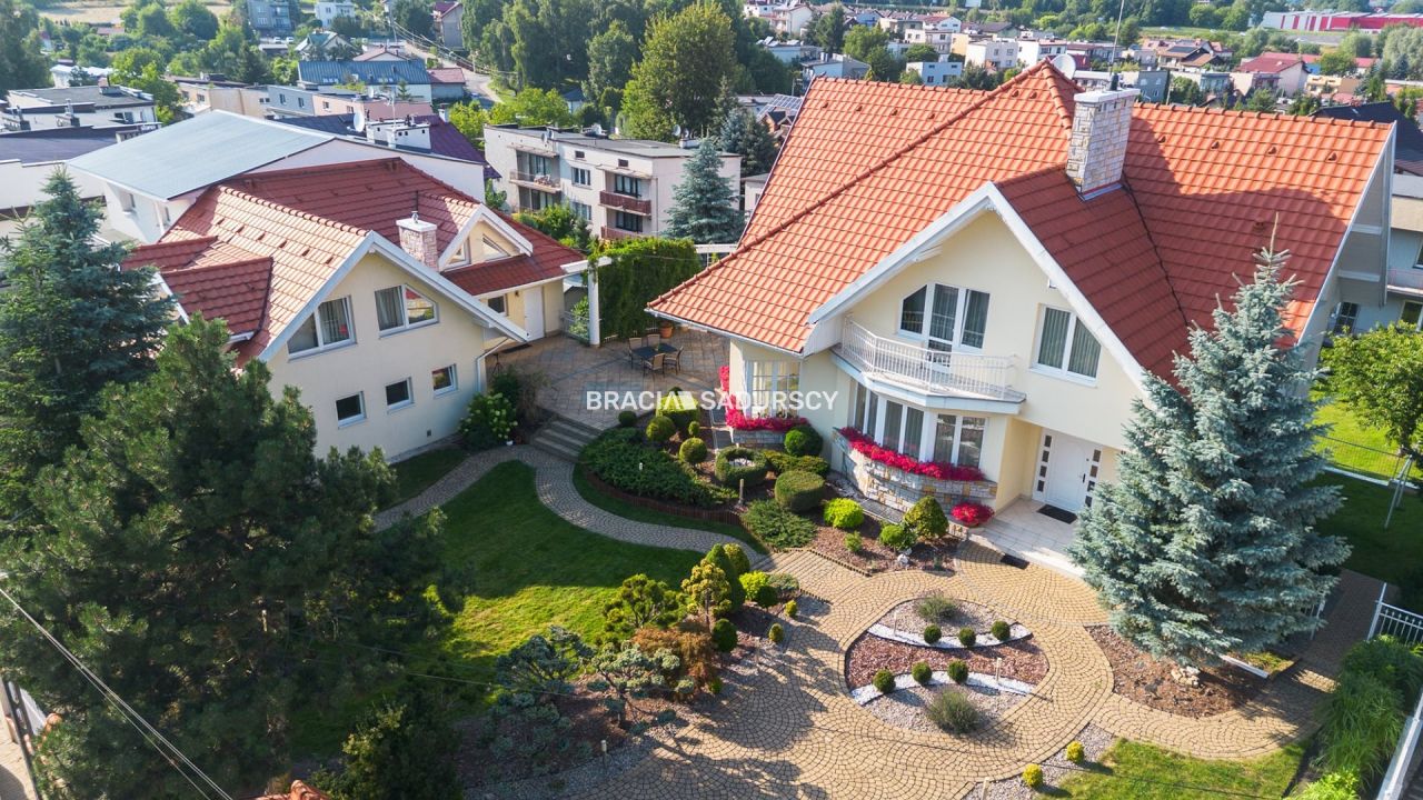 dom wolnostojący, 12 pokoi Wieliczka, ul. Jana Kochanowskiego. Zdjęcie 4