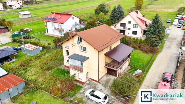 dom wolnostojący, 5 pokoi Bieździedza. Zdjęcie 1