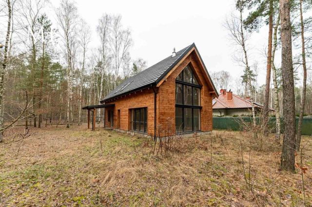 dom wolnostojący, 4 pokoje Kania Góra. Zdjęcie 2