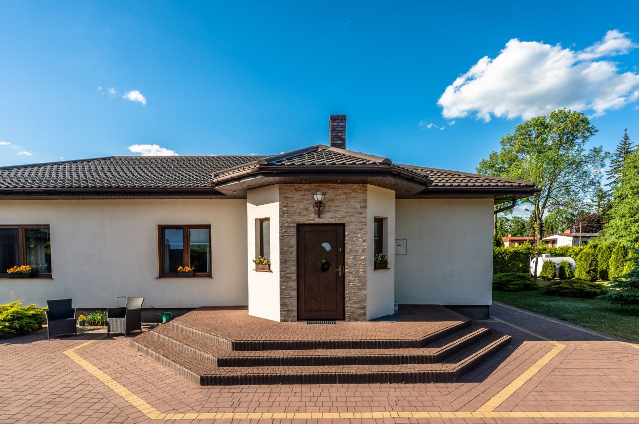 dom wolnostojący, 5 pokoi Lucień, Lucień. Zdjęcie 14