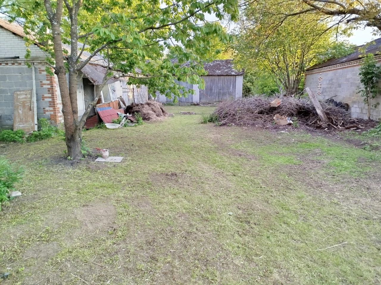 dom wolnostojący, 2 pokoje Średnie Duże. Zdjęcie 7