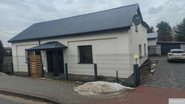 dom wolnostojący, 5 pokoi Panki, ul. Dworcowa. Zdjęcie 1