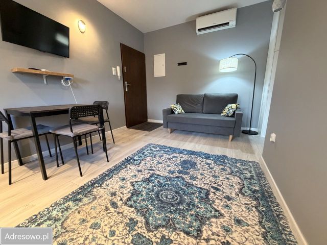 Mieszkanie 2-pokojowe Wrocław Oporów, ul. Wiejska. Zdjęcie 1