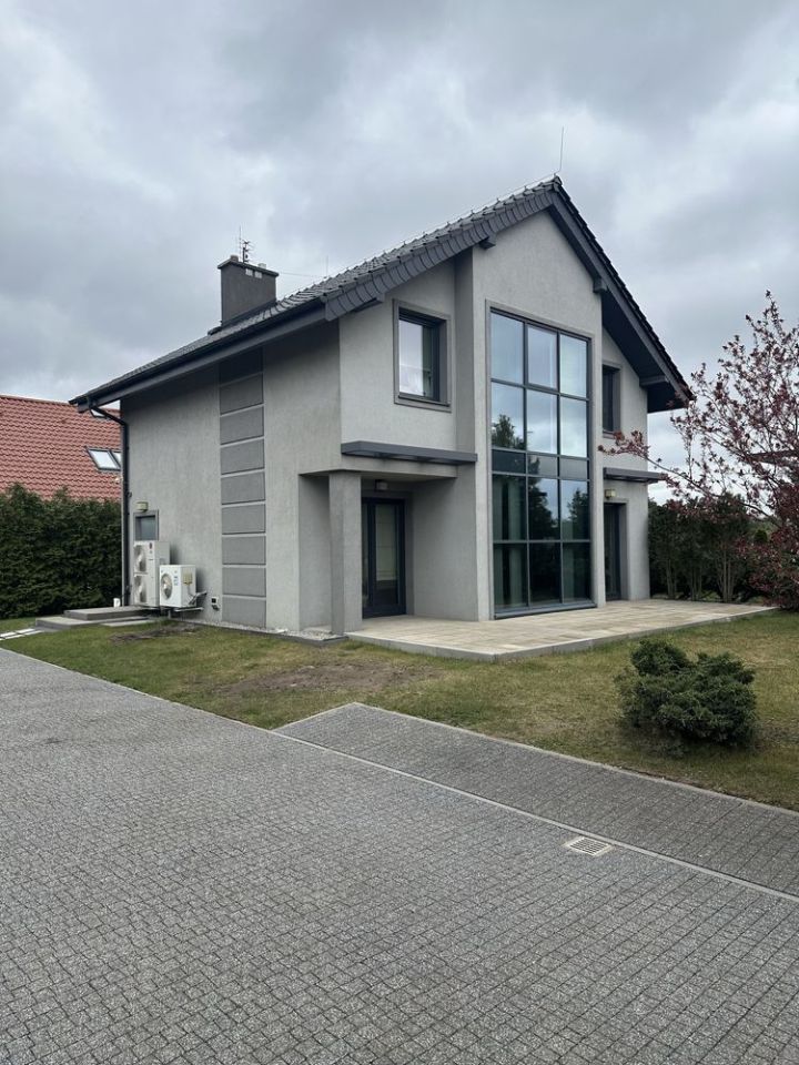 dom wolnostojący Chwałowice, ul. Cypriana Kamila Norwida. Zdjęcie 1