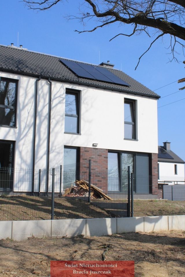 bliźniak, 4 pokoje Kryniczno. Zdjęcie 2