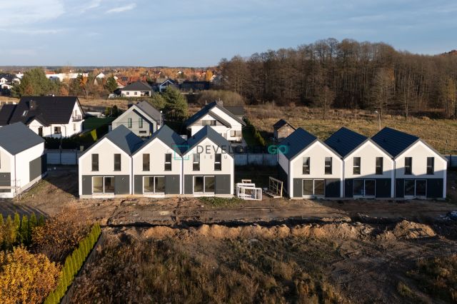 dom szeregowy, 4 pokoje Białystok Dojlidy Górne, ul. Milowa. Zdjęcie 2