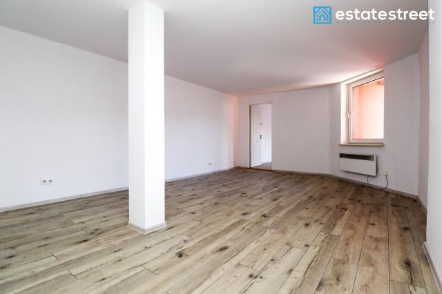 Biuro Tarnowskie Góry Centrum, ul. Piastowska. Zdjęcie 1