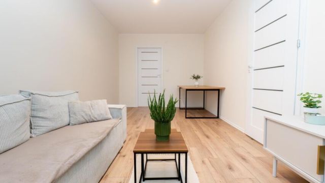 Mieszkanie 3-pokojowe Elbląg, ul. Robotnicza. Zdjęcie 3