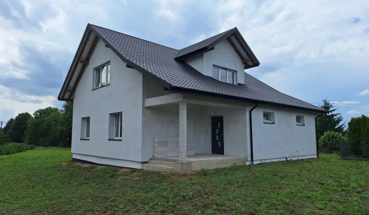dom wolnostojący, 8 pokoi Skołoszów, ul. Świętojańska