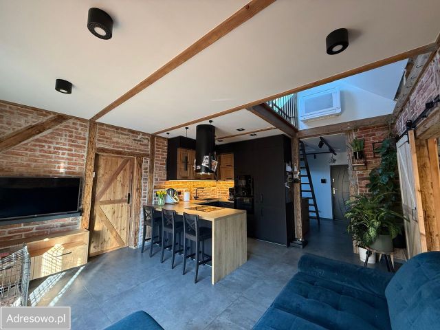 Mieszkanie 5-pokojowe Domaszczyn. Zdjęcie 1