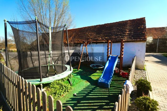 dom szeregowy, 7 pokoi Retków. Zdjęcie 15