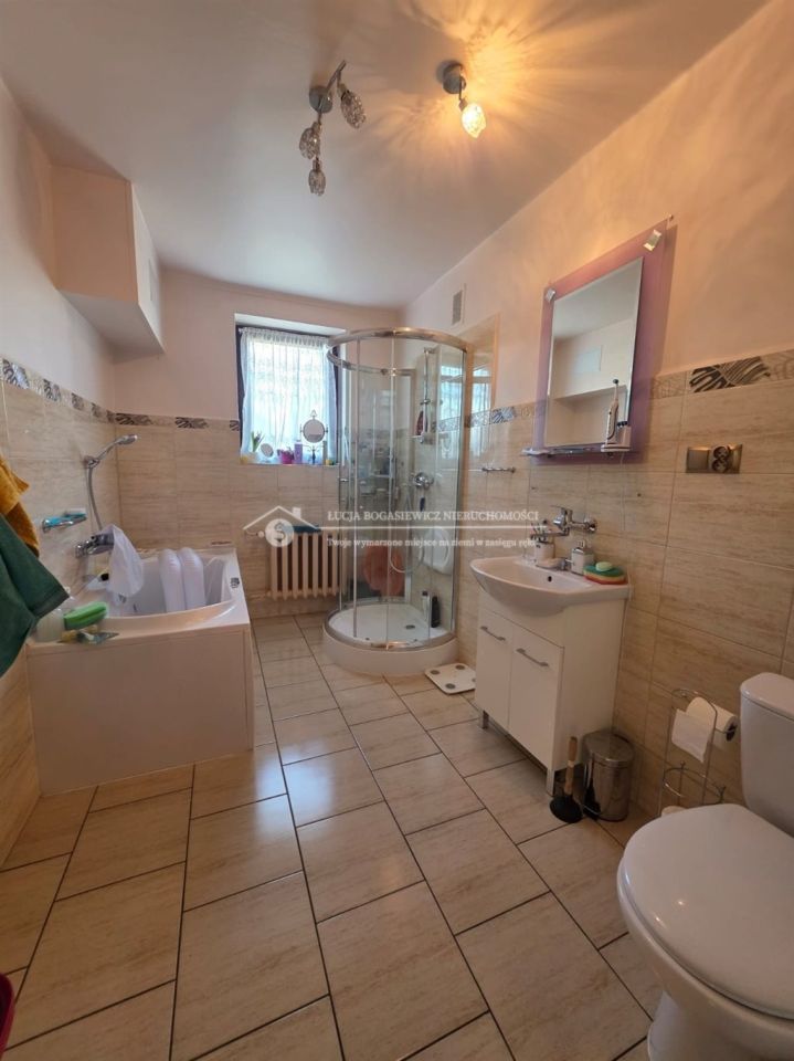 dom wolnostojący, 11 pokoi Ustroń. Zdjęcie 7