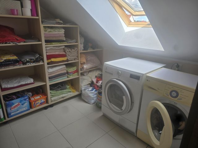 dom wolnostojący, 5 pokoi Bądzów. Zdjęcie 16