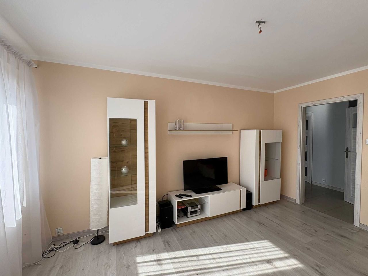 Mieszkanie 3-pokojowe Mrągowo, os. Brzozowe. Zdjęcie 1